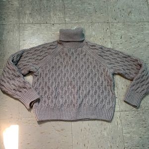 Cute bulky turtle knit sweater.